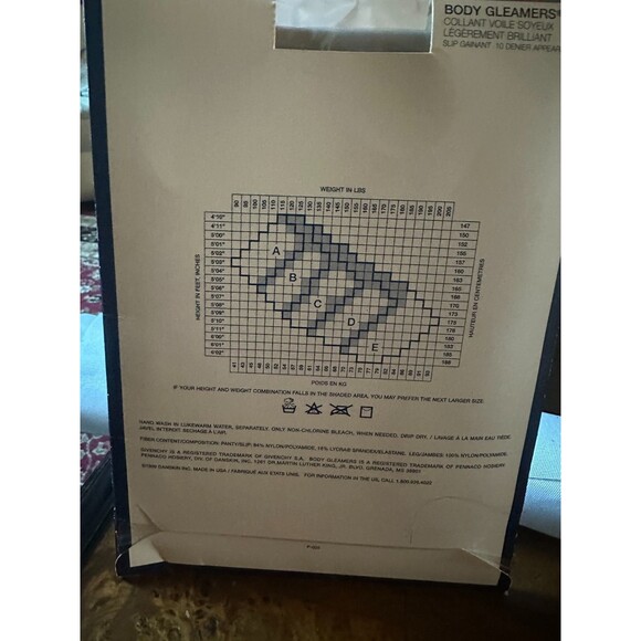 Givenchy Hosiery Body Gleamers SILVER FOX Control Top Size A - Picture 4 of 4